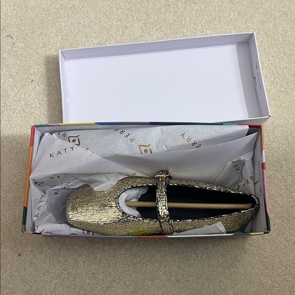 NEW Katy Perry The Evie Mary Jane In Gold Metallic Glass Glamorous Holiday 5.5 - Picture 7 of 8